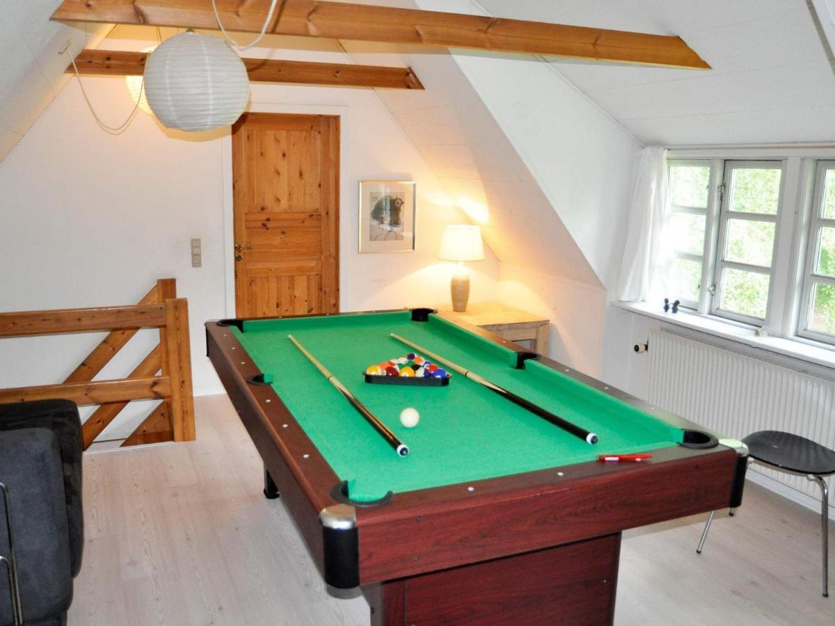 15 Person Holiday Home In Hundslund Экстерьер фото
