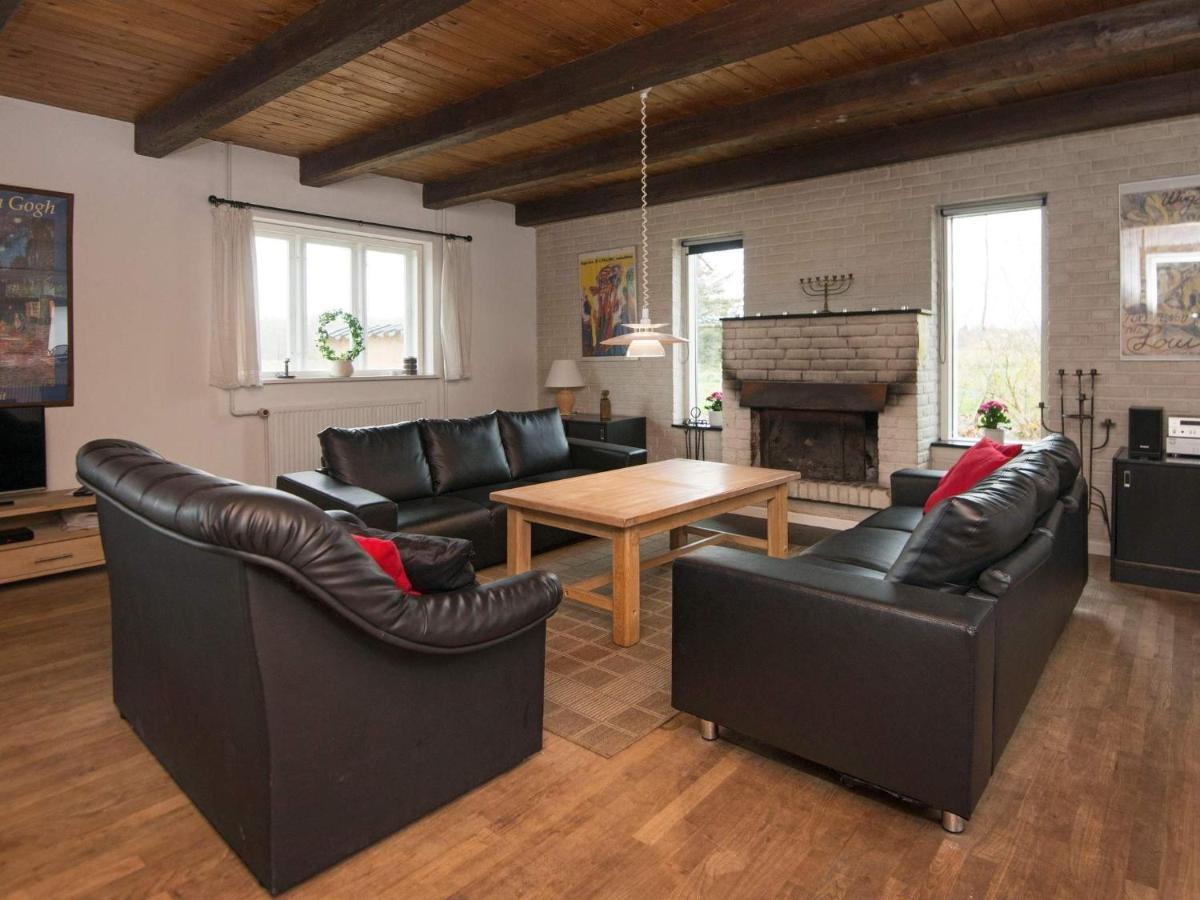 15 Person Holiday Home In Hundslund Экстерьер фото
